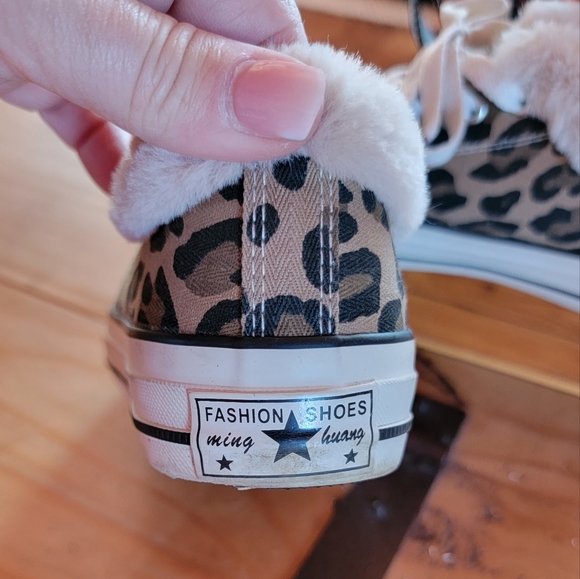 Leopard print sneaker - Picture 2 of 5